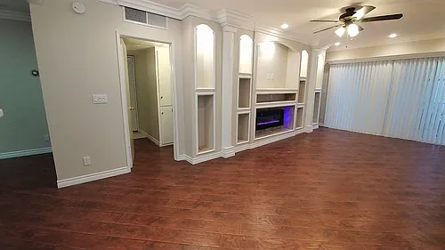 Floor plan 214