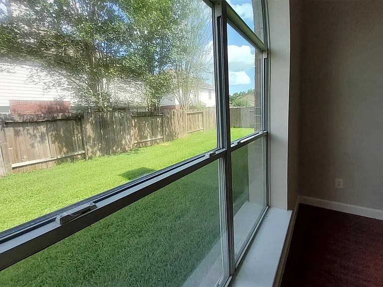 2707 Sun Beam Ct — Photo 14