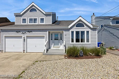 22 Longpoint Dr Photo 1