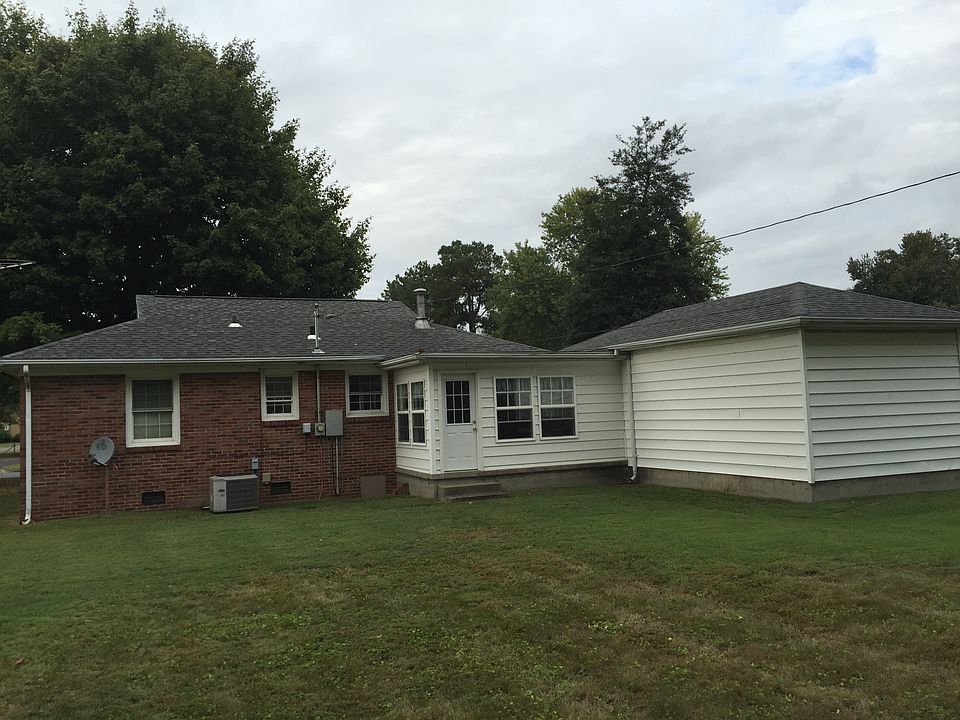1st image of 2540 Griffith Ave