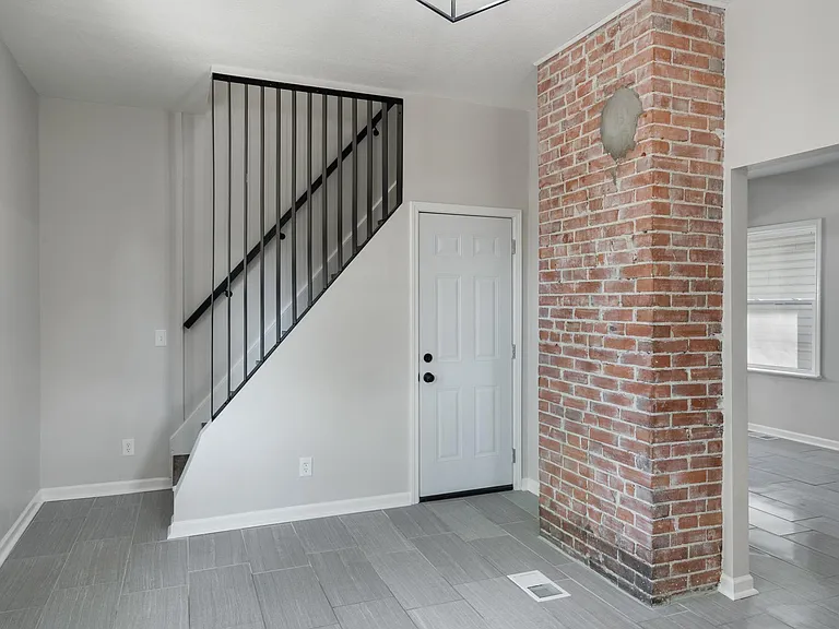 2754 Holmes St — Photo 21