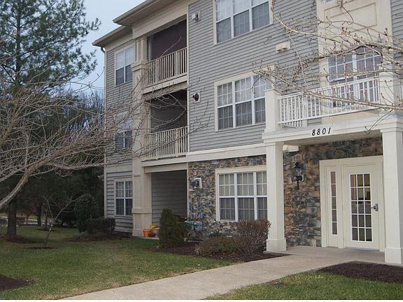 2nd image of 8801 Stone Ridge Cir APT T2