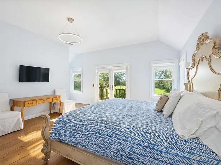 582 Montauk Hwy — Photo 23
