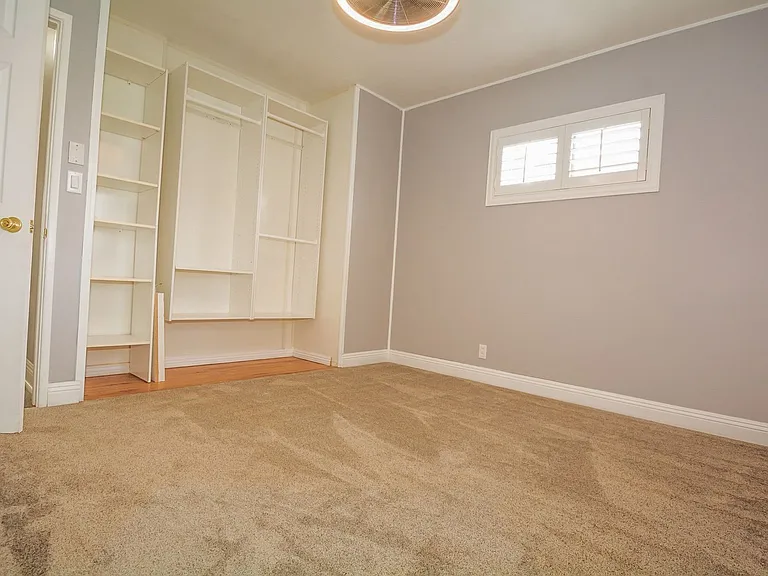 11433 Littchen St — Photo 23