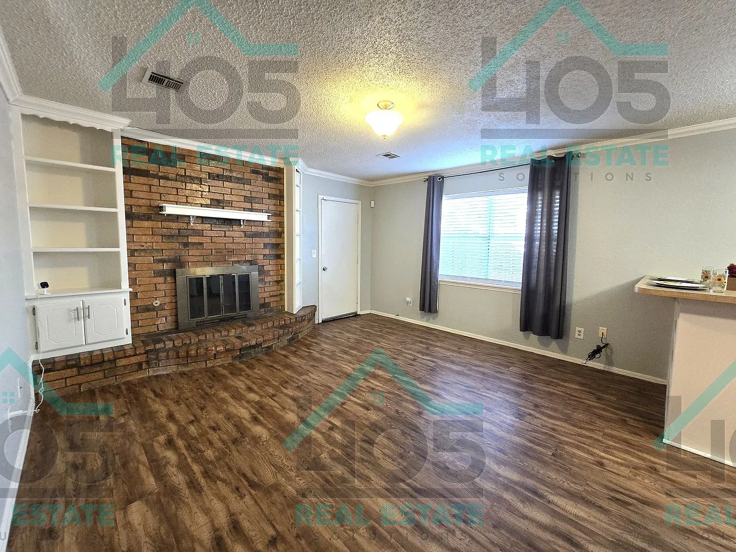 4 Bedroom Home — Photo 2
