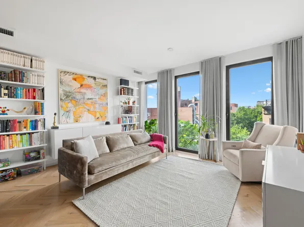 805 Washington Avenue image 1 of 13