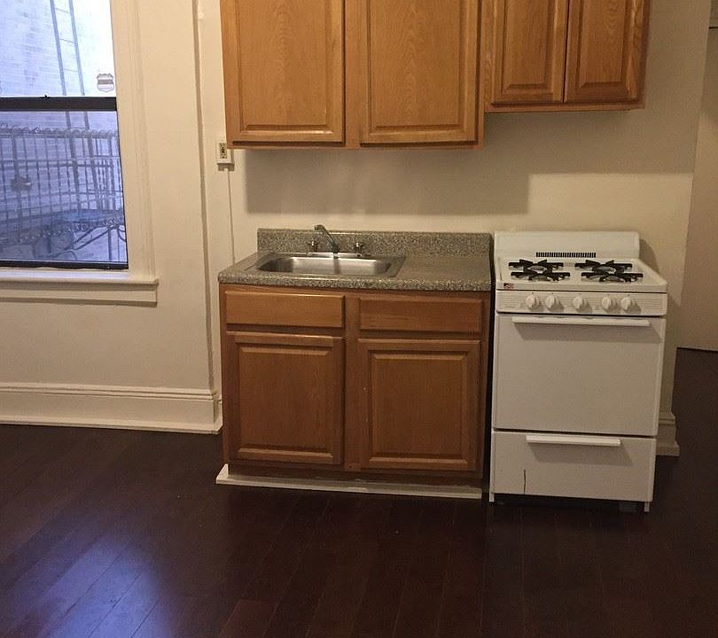 2nd image of 3338 Park Ave APT 4