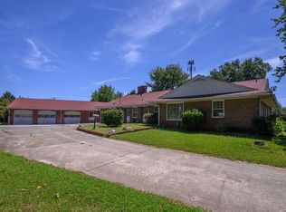 2041 Parkview Rd, Pelham, AL 35124