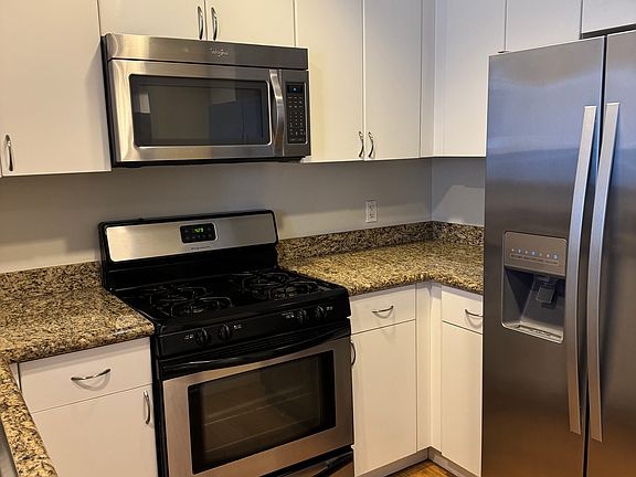 3rd image of 1801 E Katella Ave APT 3055