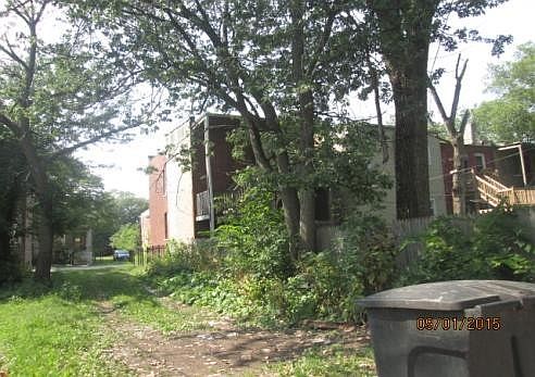 2nd image of 5621 S Laflin St