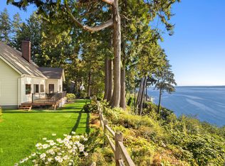 12870 Sunrise Dr NE, Bainbridge Island, WA 98110