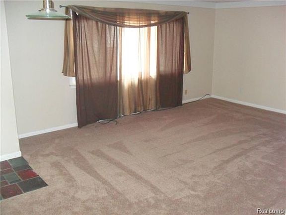 3rd image of 28272 Red Leaf Ln