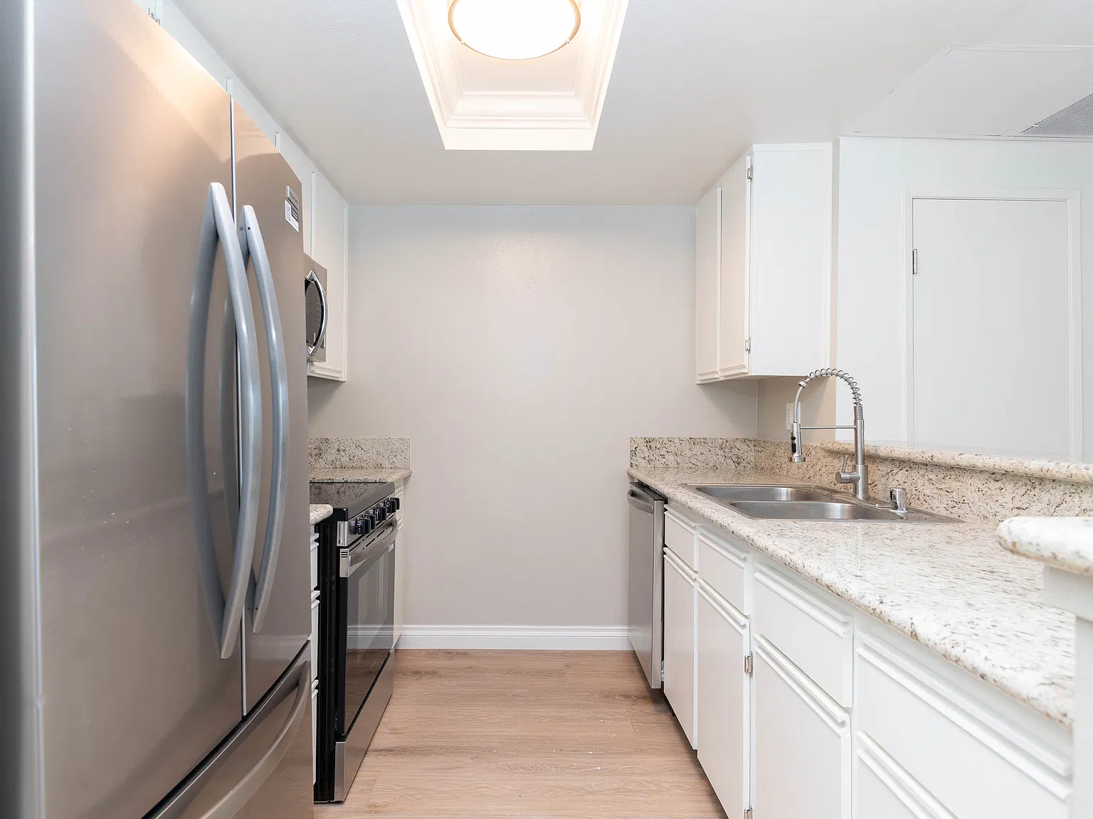 1 bed, 660 sqft, $2,525 — Photo 3