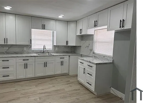 141 W 6th St #C — Photo 8