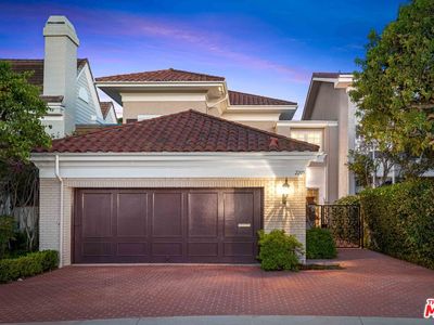 2205 Canyonback Rd, Los Angeles, CA, 90049