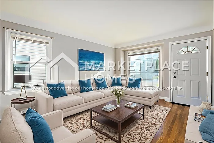 3 bed, 1.0 bath, 888 sqft, $1,395 — Photo 3
