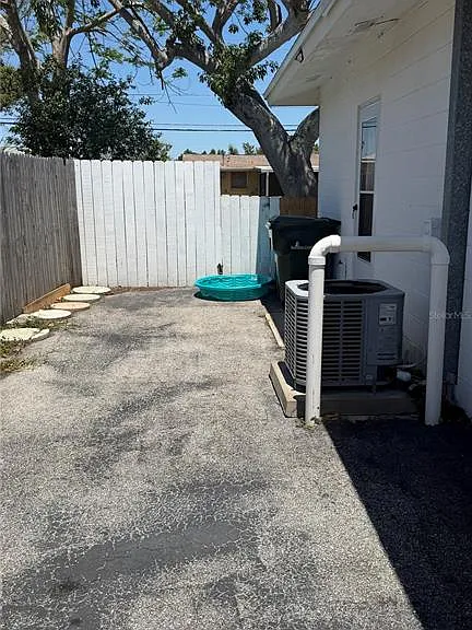 339 Pine Tree Rd — Photo 18