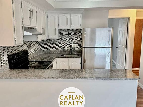 2nd image of 278 Savin Ave #2