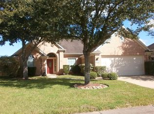 2010 Winding Springs Dr, League City, TX 77573