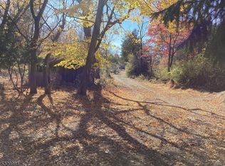 62 Fairview Rd, Frenchtown, NJ 08825