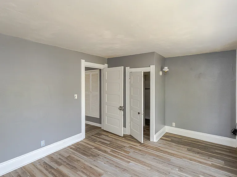 1149 South Ave — Photo 26