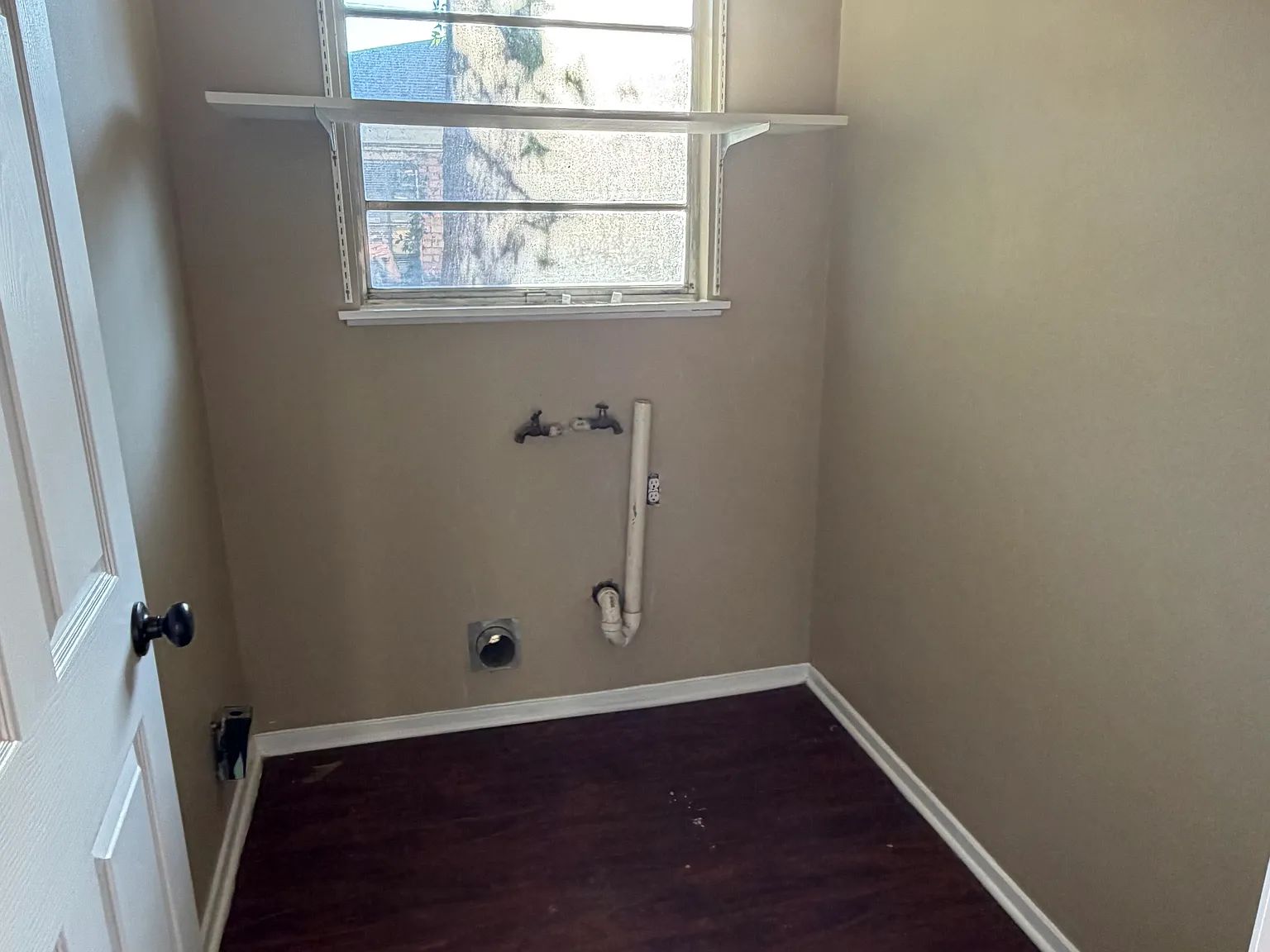 3 bed, 1.5 bath, 1360 sqft, $1,500 — Photo 4