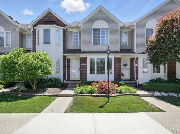 50501 Abbey Dr, New Baltimore, MI 48047