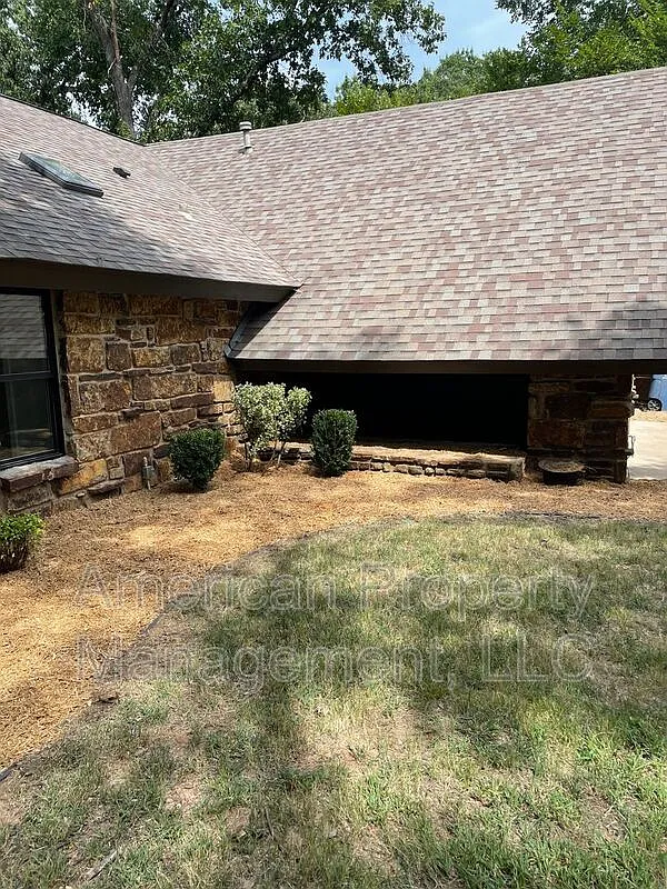 3 bed, 2.0 bath, 1645 sqft, $2,500 — Photo 4