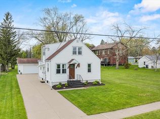 806 E DOEGE STREET, Marshfield, WI 54449