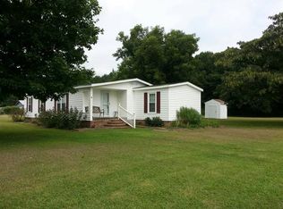 6008 Stagecoach Rd, Elm City, NC 27822