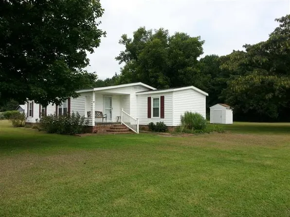 6008 Stagecoach Rd, Elm City, NC 27822