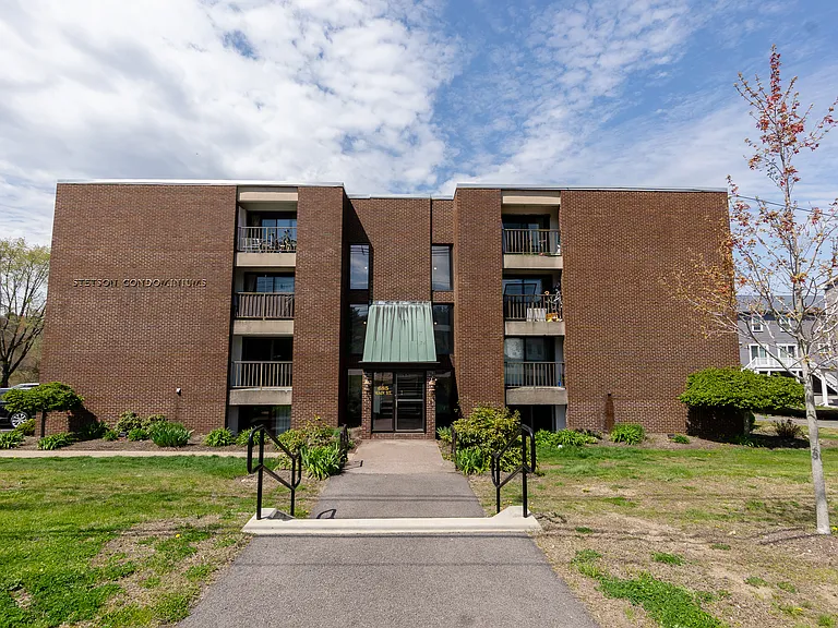 685 Main St #37 — Photo 19
