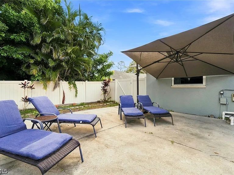 18918 Cypress View Dr — Photo 26