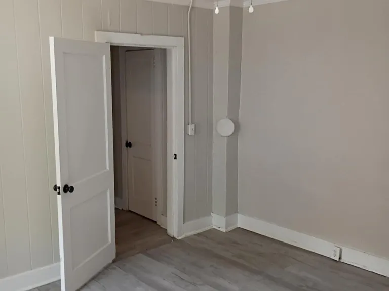 803 Rountree St NE — Photo 6
