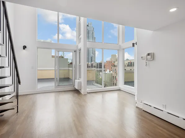 149 Franklin St #4B, Brooklyn, NY 11222