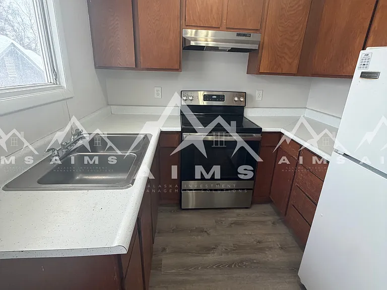 2901 Turnagain St #1 — Photo 2