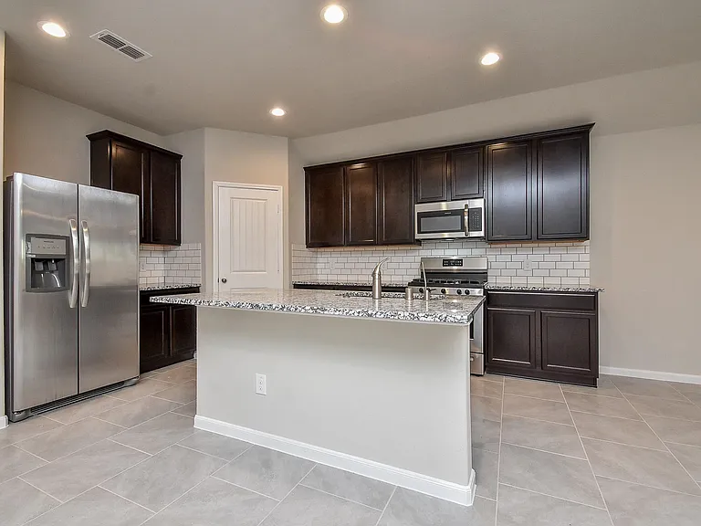 1427 Central Heights Dr — Photo 13