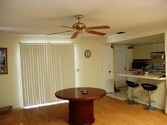 5th image of 1089 E Normandy Blvd