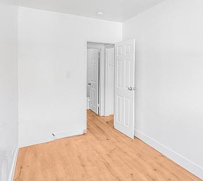 4th image of 4711 S Figueroa St Unit 1/2