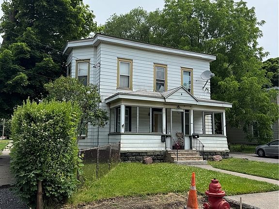 2nd image of 1014 Carbon St