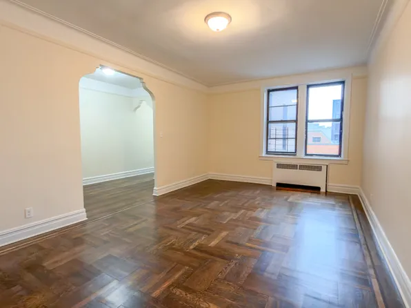 1654 East 13th Street image 1 of 7