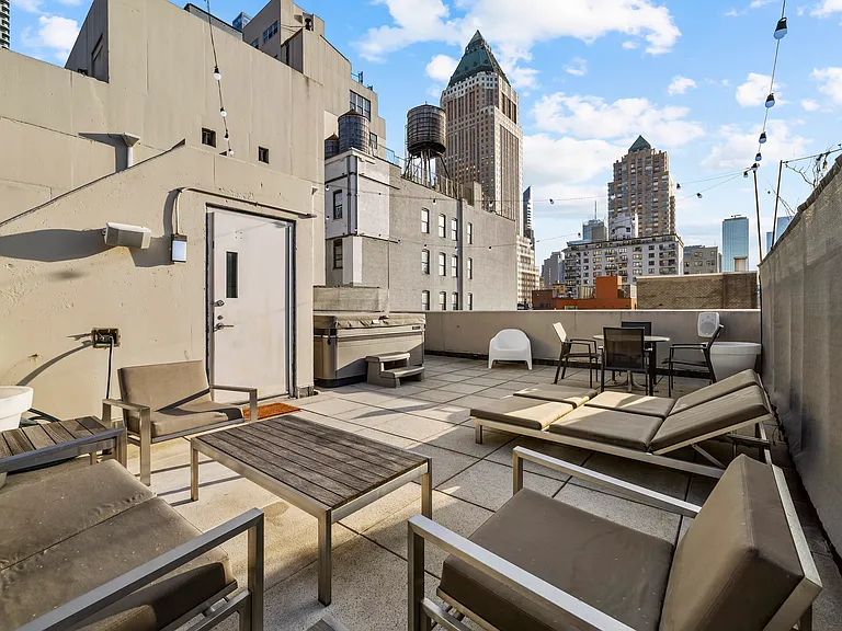 350 W 53rd St #A — Photo 28