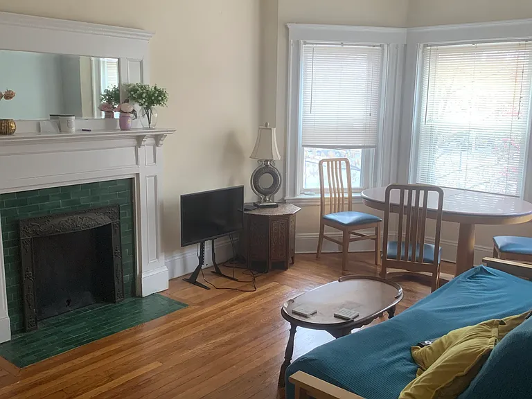 1307 Commonwealth Ave #5 — Photo 4