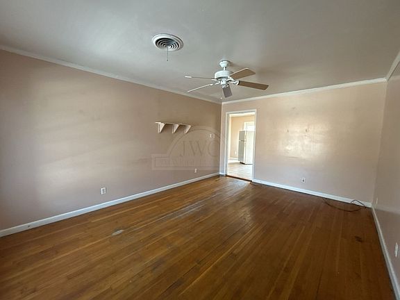 4th image of 1008 Goode Dr