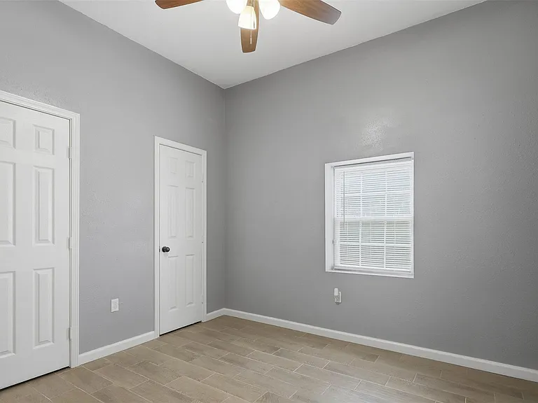 324 Johnson St #B — Photo 18