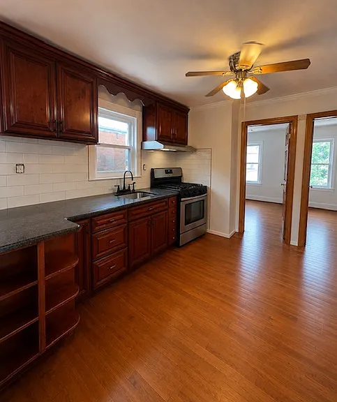 330 River Dr #2 — Photo 2