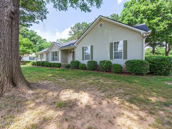 2nd image of 1064 Denney Dr