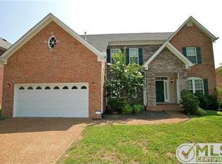 8460 Beautiful Valley Dr, Nashville, TN 37221