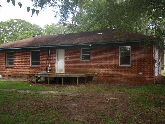 2nd image of 2838 Rice St