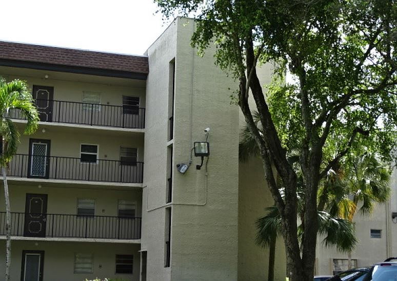 2nd image of 9430 Poinciana Pl APT 208A